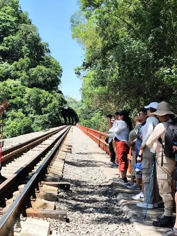 Fotografía profesional del guía turístico